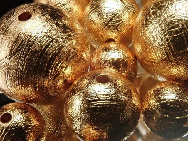 一粒売り 約6mm珠 メテオライト ギベオン ビーズ ゴールド 本物 隕石 希少レア サンプル鑑別済み ナミビア・ハルダブ州産