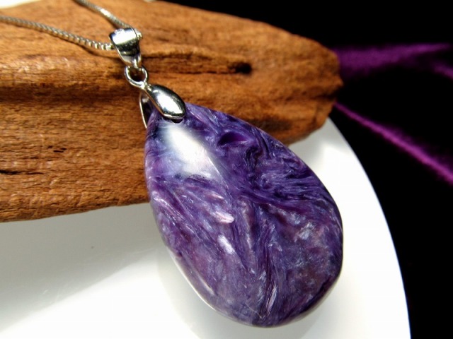 チャロアイト ペンダントトップ 石サイズ縦32mm 重さ11g 極上マーブル 魅惑の宝石 世界三大ヒーリングストーン ロシア産