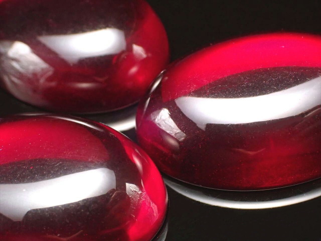 極上5A ルビーレッドアンバー 天然琥珀 カボション 縦約16mm 極上透明 ぷっくりオーバル型 発色美しいリトアニアアンバー バルト海産 パワーストーン 天然石