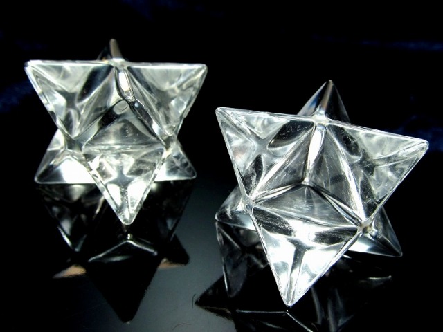 レムリアン水晶 マカバスター(星型八面体) ギャランティカード付 幅約15mm-20mm 古代の叡智を封じ込めた水晶 レムリアンクリスタル 精神と肉体の調整