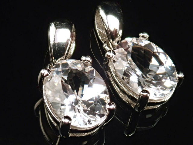 ダンビュライト オーバル型 ペンダントトップ 石サイズ約9.4mm ヒーラーがダウジングの先端に好んで用いられる石のひとつ SILVER925 メキシコ産