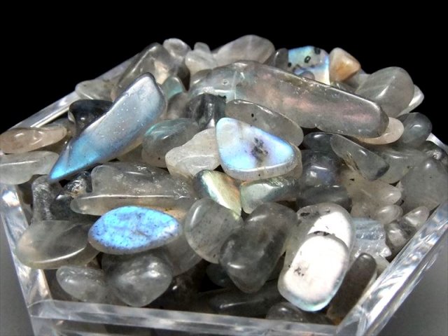 透明美麗シラー ラブラドライトさざれ 100グラム 困難を打開する石