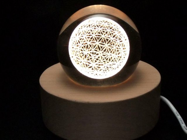 3Dフラワーオブライフ 生命の花 クリスタルガラス製 LED台座付き 直径