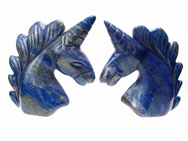 ラピスラズリ ユニコーン 彫り 高さ約50mm 重さ50g-65g前後 最強の幸運
