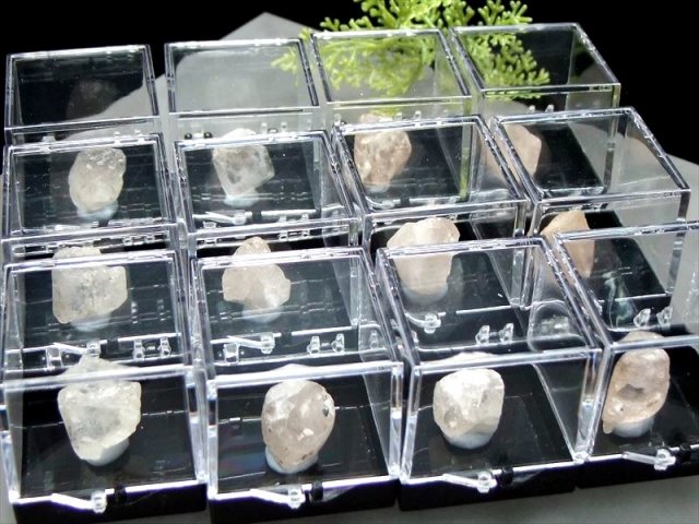 ミニチュア原石シリーズ スカルドゥ産 カラーレス トパーズ 原石