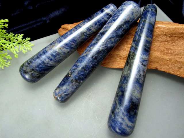 ソーダライト マッサージ棒 長さ約105mm前後 太さ約15-20mm 夢や目標のサポートをする石 上濃色ディープブルー マジックワンドにも マッサージストーン