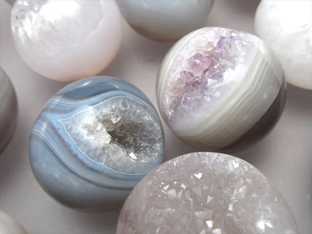 笑口 メノウ 丸玉 直径約30mm-32mm前後 ミニサイズ丸玉 瑪瑙&水晶 笑福  