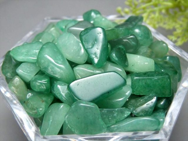 色落ちチェック済み アベンチュリン 砂金水晶 さざれ 200g 約6ミリ-18ミリ 透明感あり 精神の癒し 疲労回復に 浄化用 インテリアに