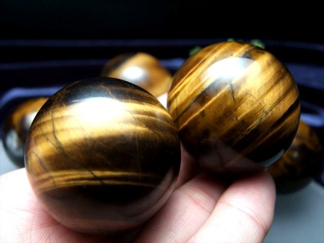 3A タイガーアイ 丸玉 直径38mm-40mm 金運の代名詞 良質シャトヤンシー