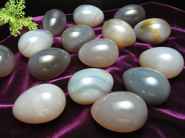 瑪瑙(アゲート) エッグ(卵型)置物 高さ約50mm 85g-90g前後 1個売り 人