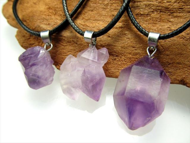 アメジスト フロスト 結晶 ペンダント アジャスター付 石部分縦約15-25ミリ アメジスト結晶 結晶 ブラジル産 yam-nz
