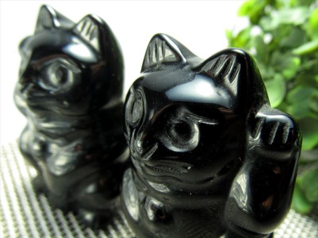 黒猫 オブシディアン ペア 招き猫 置物 1匹の重さ約60g-70g 2匹セット 開運招福 商売繁盛 パワーストーン 天然石