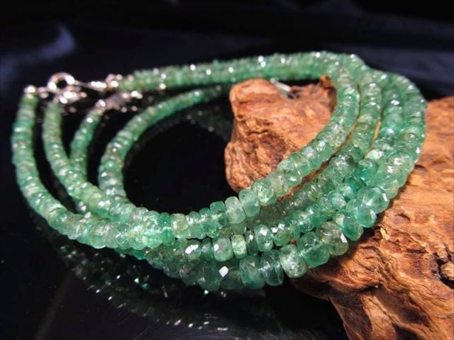 ハイクオリティ！！　エメラルド　ブレスレット ハイクオリティ！！エメラルドブレスレット