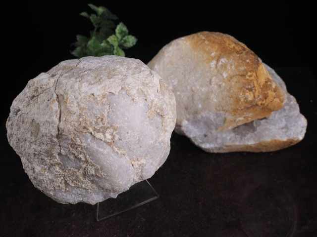 モロッコ産 美しい水晶ジオード モロッコ産ジオード 晶洞 水晶 原石 約500g-1kg 希少鉱物共生