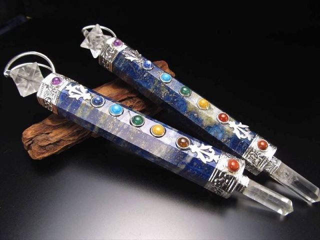 ラピスラズリ マジックワンド 全長約17cm-18cm 1個売り チャクラ対応 ヒマラヤ水晶マカバスター付き 七つの宝石 ヒーリングワンド