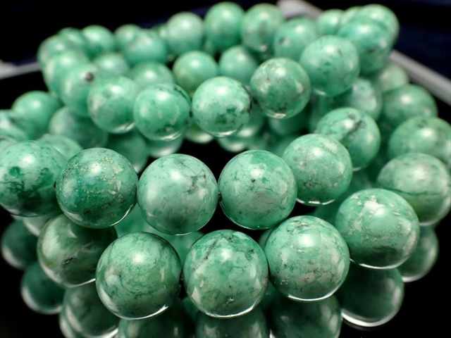 ミルキーグリーン バリサイト ブレスレット 10.5mm-11mm×19珠前後 癒しを感じる 幸運を運ぶ石 アメリカ産