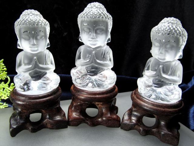 選べる台座2種類 天然水晶 ミニ大仏くん 彫刻置物 高さ35mm-45mm前後