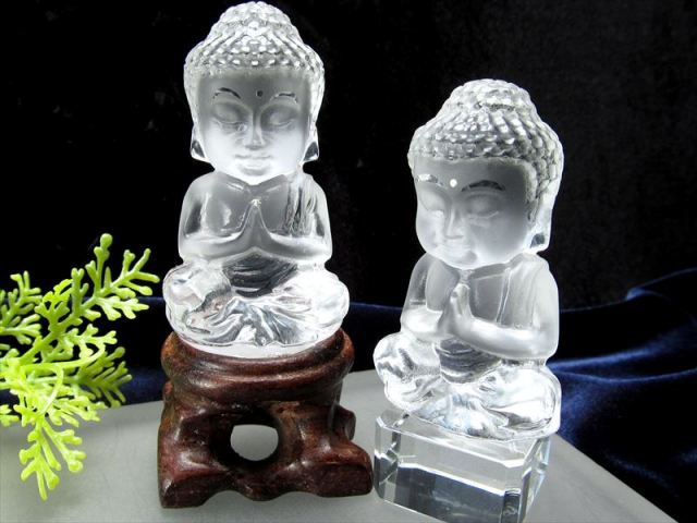 選べる台座2種類 天然水晶 ミニ大仏くん 彫刻置物 高さ35mm-45mm前後