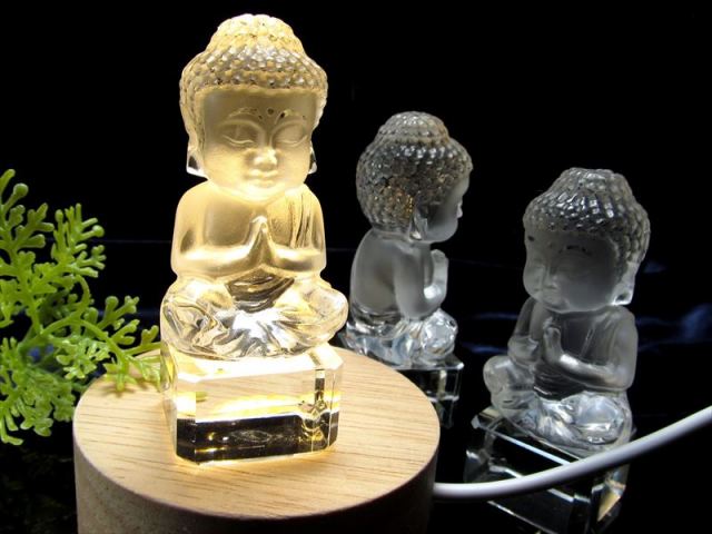選べる台座2種類 天然水晶 ミニ大仏くん 彫刻置物 高さ35mm-45mm前後