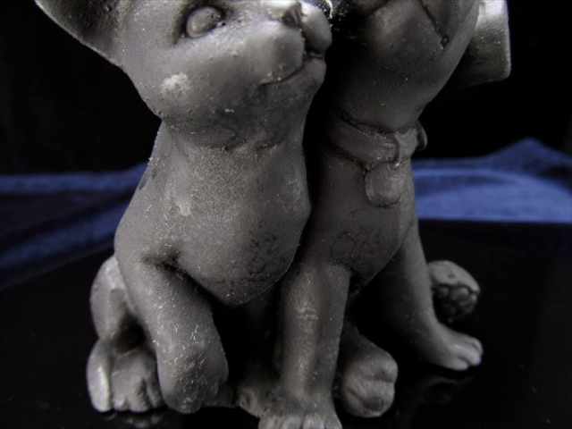 ロシア・カレリア共和国産 シュンガイト 猫犬 置物