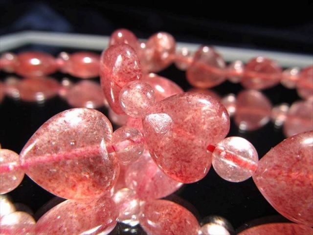 ピンクエピドート・シスト マンガノエピドートシスト ハート型