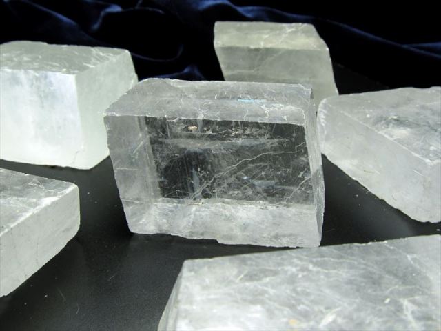 1個売り クリアホワイトタイプ オプティカルカルサイト結晶ブロック 約