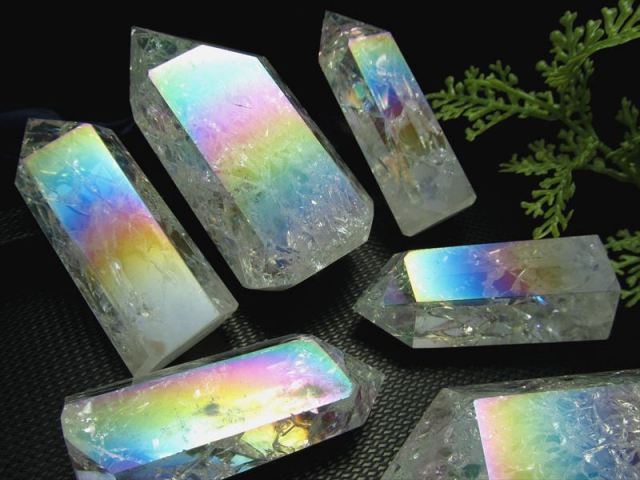クラックコスモオーラ 天然水晶ポイント(六角柱) 70g-90g 極上超透明