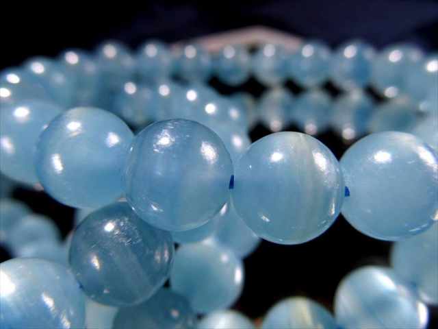 濃い色タイプ ブルーカルサイト ブレスレット 9mm-9.5mm×22珠前後 癒しのスカイブルーカラー 特有のストライプ柄入り メキシコ産