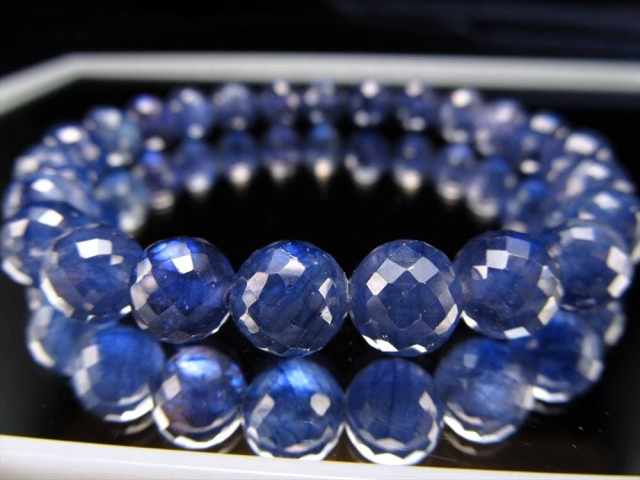 1粒売り 4A+ 極上透明 ブルーサファイア ミラーボールカット 8mm-8.5mm