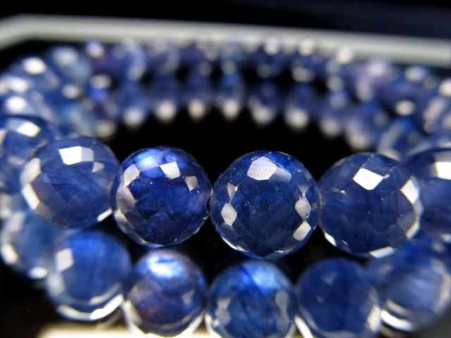 1粒売り 4A+ 極上透明 ブルーサファイア ミラーボールカット 8mm-8.5mm