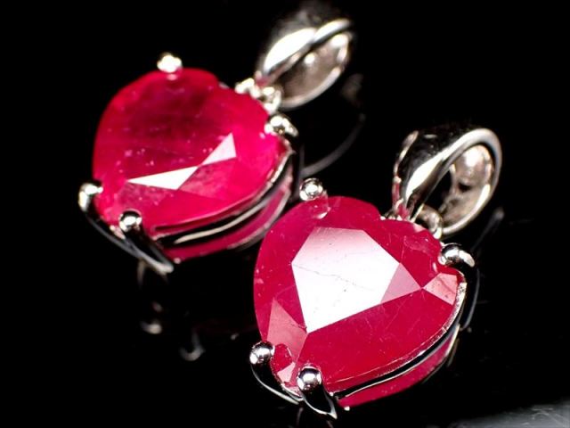 最高級5A 極上ルビーペンダントトップ ハートカット Lサイズ 石サイズ縦約10mm 超透明 濃い結晶 SILVER925 ミャンマー産 pe-p