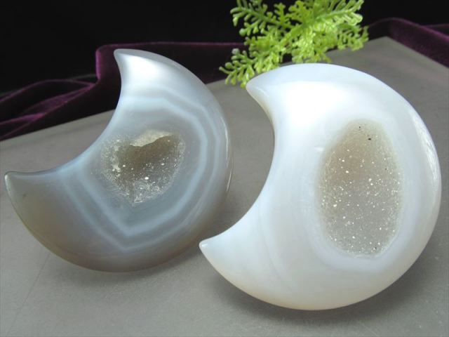 福運をもたらす笑顔の石 笑口メノウ 月型 タンブル 最大幅約55mm前後 瑪瑙&水晶 アゲート 笑福開運 インテリアやお守りに ブラジル産 パワーストーン 天然石