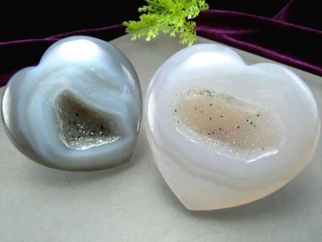 福運をもたらす笑顔の石 笑口メノウ ハート型 タンブル 横幅約50mm前後  