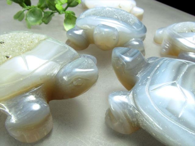 福運をもたらす笑顔の石 笑口メノウ カメ 彫刻置物 最大幅約50mm