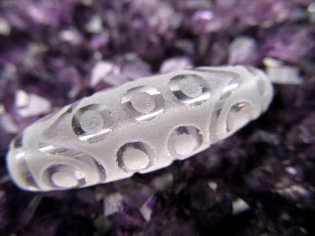 ミニサイズ水晶天珠 二十一眼天珠 にじゅういちがんてんじゅ 最大長さ約28mm前後 1個売り 困難克服・願望実現・福運招来 クリスタル製 パワーストーン 天然石