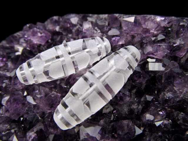 ミニサイズ水晶天珠 亀甲長寿天珠 きっこうちょうじゅてんじゅ 最大長さ約28mm前後 1個売り 長命百歳・無病息災・事故防止・吉事招来 クリスタル製