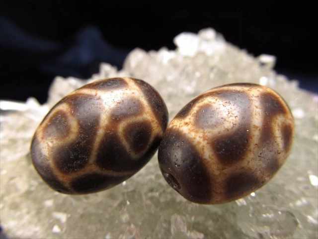 最高級 至純黒朱砂馬蹄痕 亀甲蓮花天珠 きっこうれんかてんじゅ 全長約