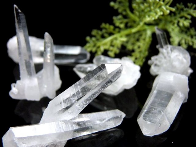 高品質5A 四川水晶 結晶 クラスター 詰め合わせ 約100g（10個前後入り） 高さ約15mm-55mm 結晶長め 透明針状結晶 小さめクラスター 四川省産