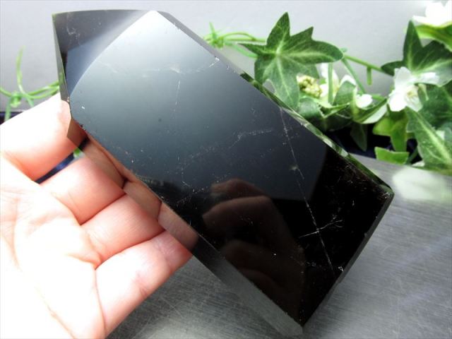 漆黒 黒水晶 モリオン ポイント 重さ262g 高さ約111mm 強力な邪気払い 浄化の黒い水晶 モリオン ポイント置物 チベット産 ok- パワーストーン 天然石