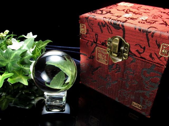 極上の透明感 5A 超透明 天然水晶 丸玉 重さ 175.6g φ50mm 極上天然石