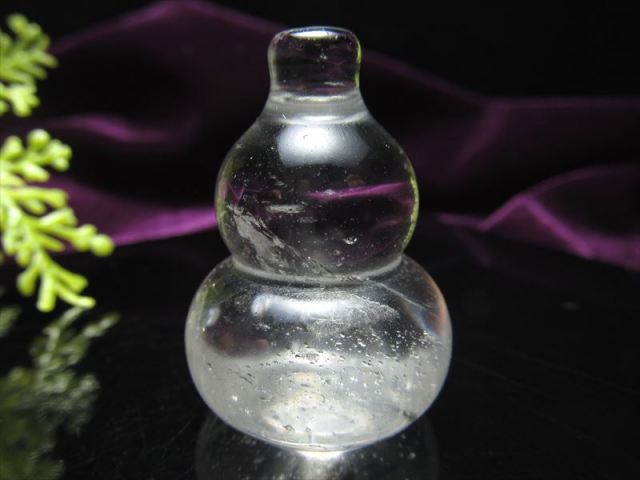 ミニサイズ 1個売り 水晶 ひょうたん彫り 置物 高さ30mm前後 重さ17g
