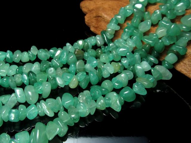 約4mm-11mm アベンチュリン さざれ連 一連 約75-80cm さざれ 優しい緑 愛と癒しの繁栄の石 砂金水晶 インド産