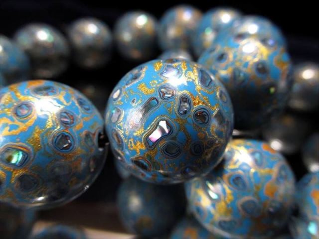 大漆螺鈿(らでん)ブレスレット 約20mm×12珠 ブルーカラー 無形文化遺産に登録 鮮やかな螺鈿細工 天然漆コーティング 黒檀製 ss-30