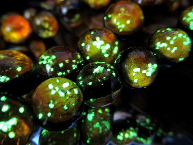 約8mm イエロー 蓄光ホタルガラス トンボ玉 とんぼ玉 ビーズ ラウンド