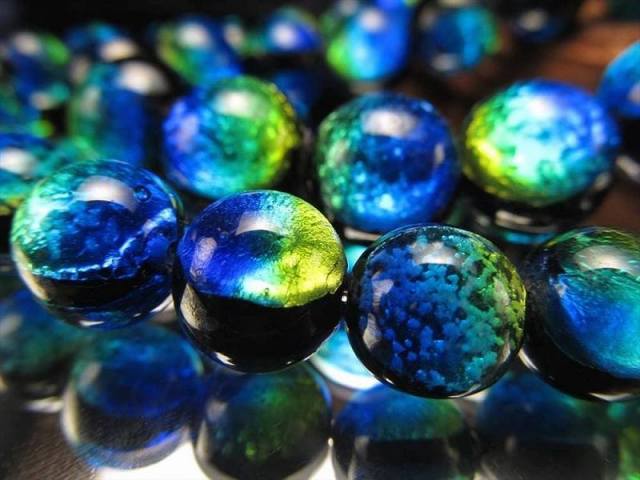 約8mm ブルーグリーン 蓄光ホタルガラス トンボ玉 とんぼ玉 ビーズ