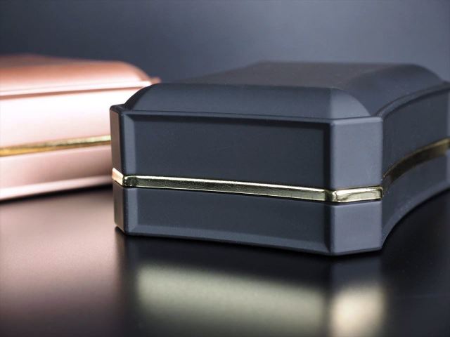 LED搭載 ペンダントトップ用 ジュエリーボックス ケースサイズ約9.5cm