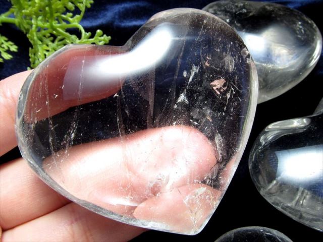 天然水晶 ハート型 タンブル 40g-60g すべての浄化と純粋さの象徴
