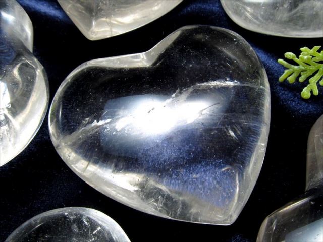 天然水晶 ハート型 タンブル 40g-60g すべての浄化と純粋さの象徴