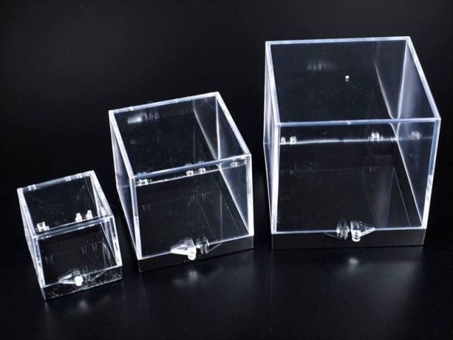 コレクションの保管・展示に Lサイズ ディスプレイ用クリアケース 高さ約6.8cm×幅約6.8cm×奥行き約6.8cm 中身が見えるクリアケース