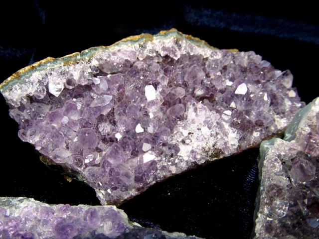 アメジストクラスター　高さ約63㎝　重量約25.1㎏ 楽天市場】特大 アメジスト クラスター 約10.33キログラム 木製